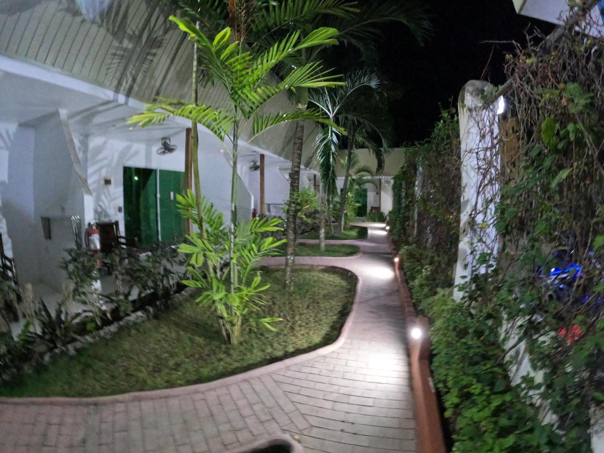 Alona Gecko Inn Панглао Экстерьер фото